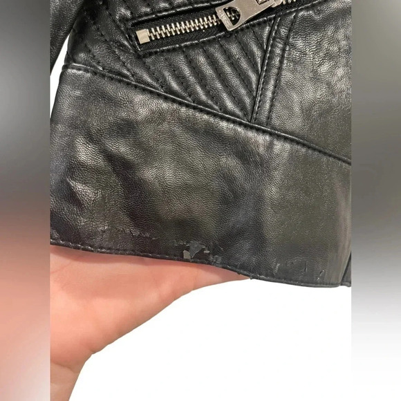 Black Guess Jacket - Picture 2 of 9